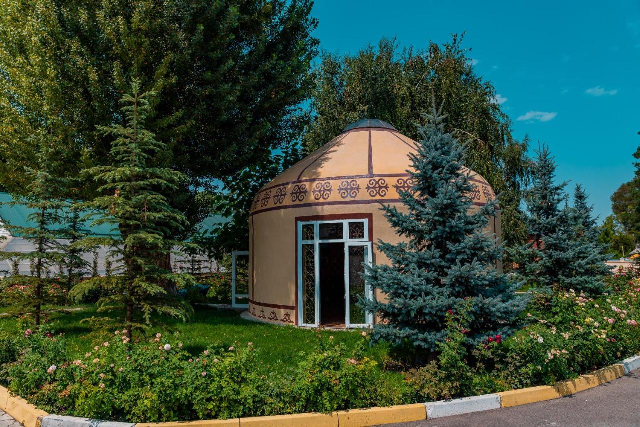 Gоlden Dragon Villa Hotel Bischkek Exterior foto